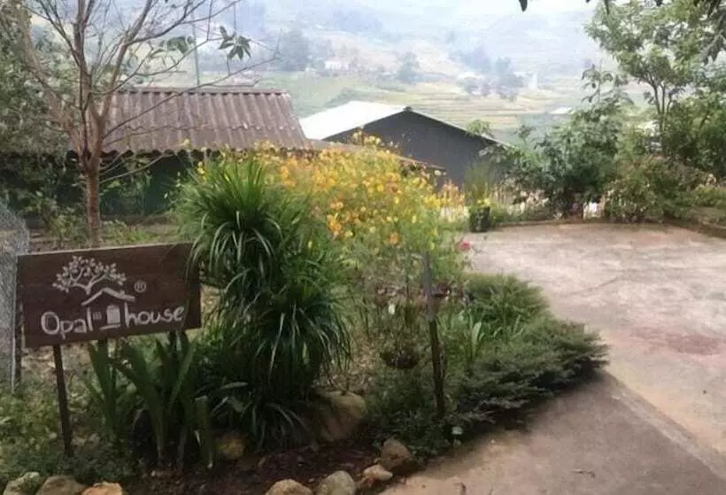 پانسیون Opal House