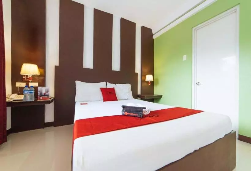 پانسیون Reddoorz @ Labangal General Santos