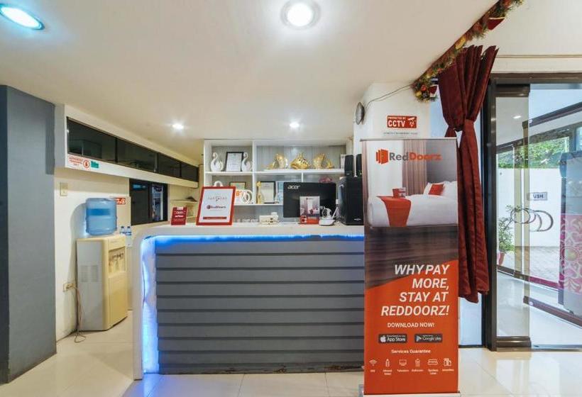 بنسيون Reddoorz @ Labangal General Santos