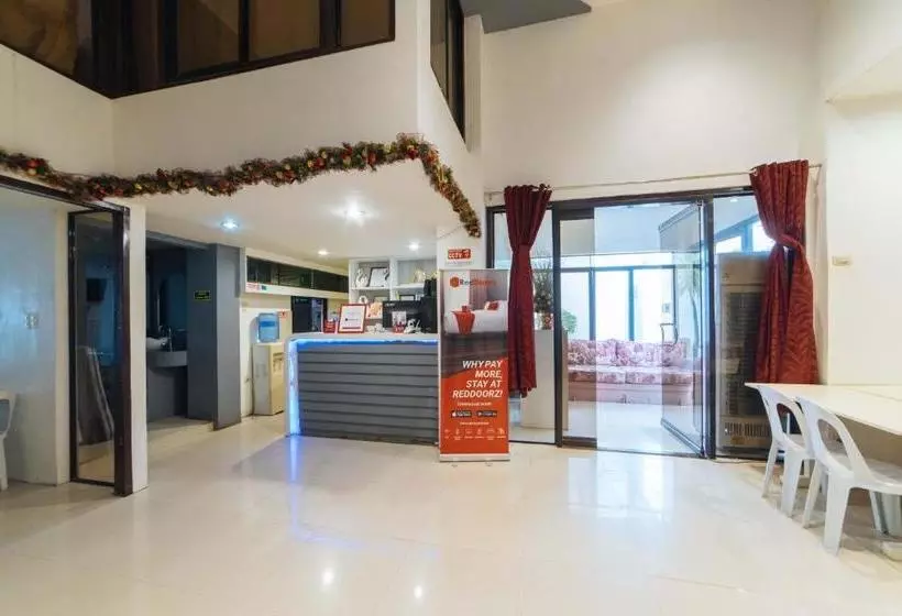 پانسیون Reddoorz @ Labangal General Santos