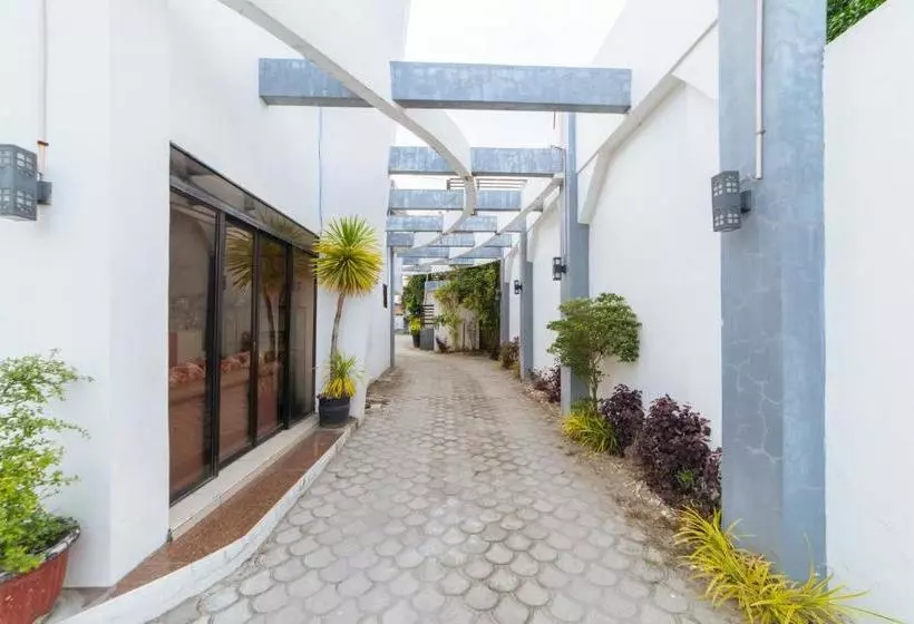 پانسیون Reddoorz @ Labangal General Santos