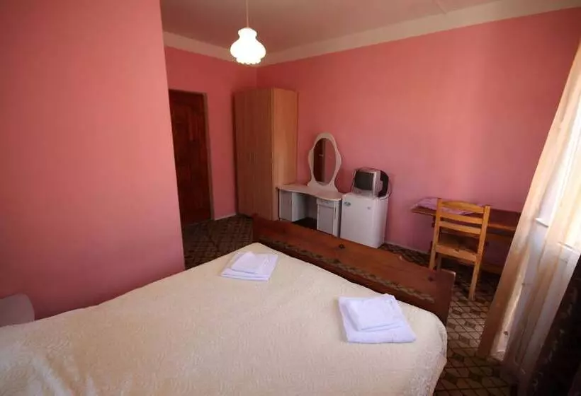 ペンション Rozali Guest House