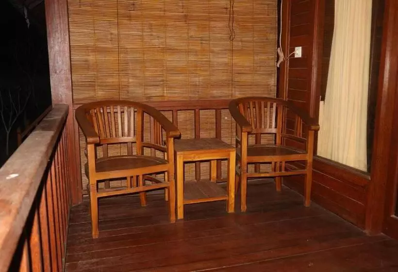 ペンション Svaha Nusa Guest House