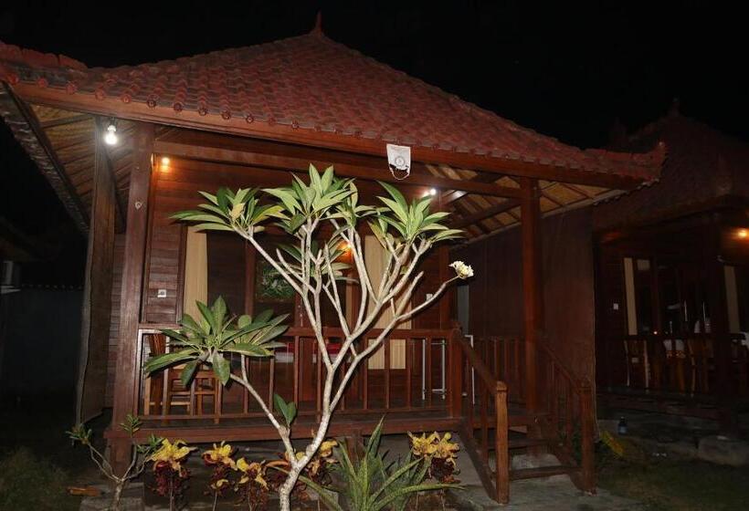 פנסיון Svaha Nusa Guest House