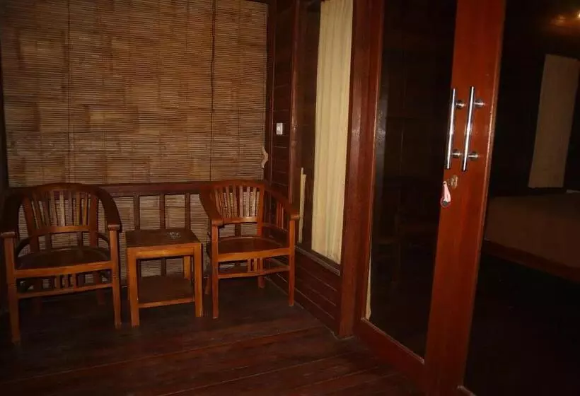 ペンション Svaha Nusa Guest House