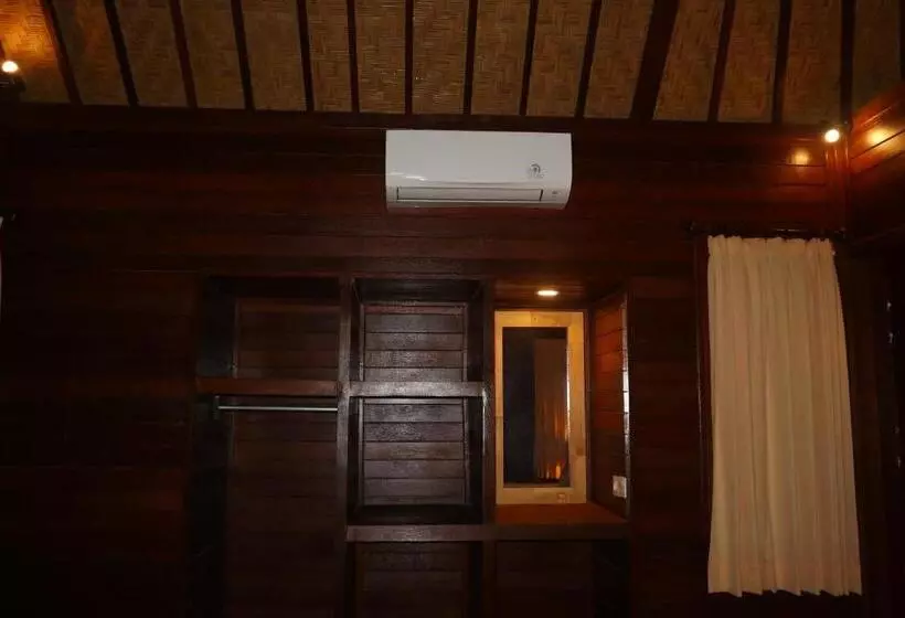 ペンション Svaha Nusa Guest House