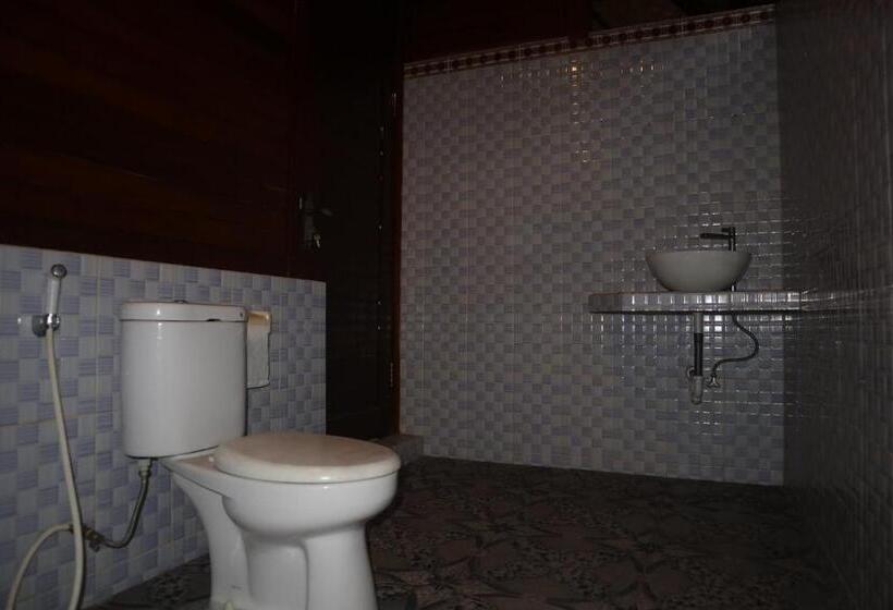 פנסיון Svaha Nusa Guest House