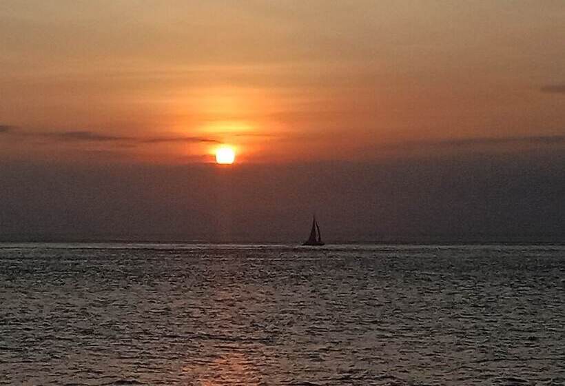 פנסיון Svaha Nusa Guest House