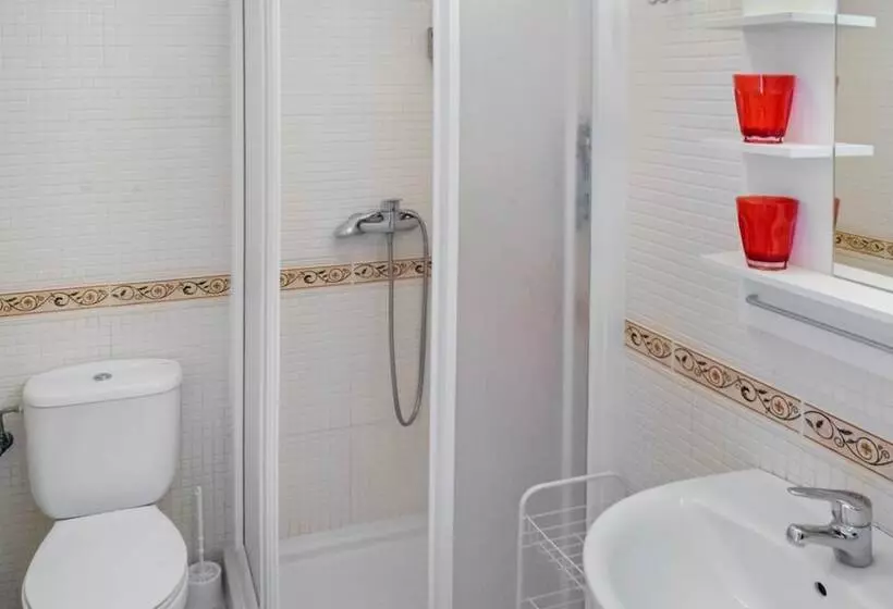 107305   Apartment In Mijas