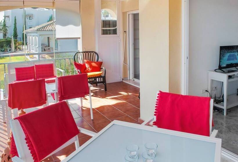 107305   Apartment In Mijas