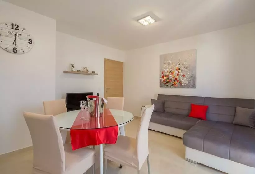 Apartments Ena