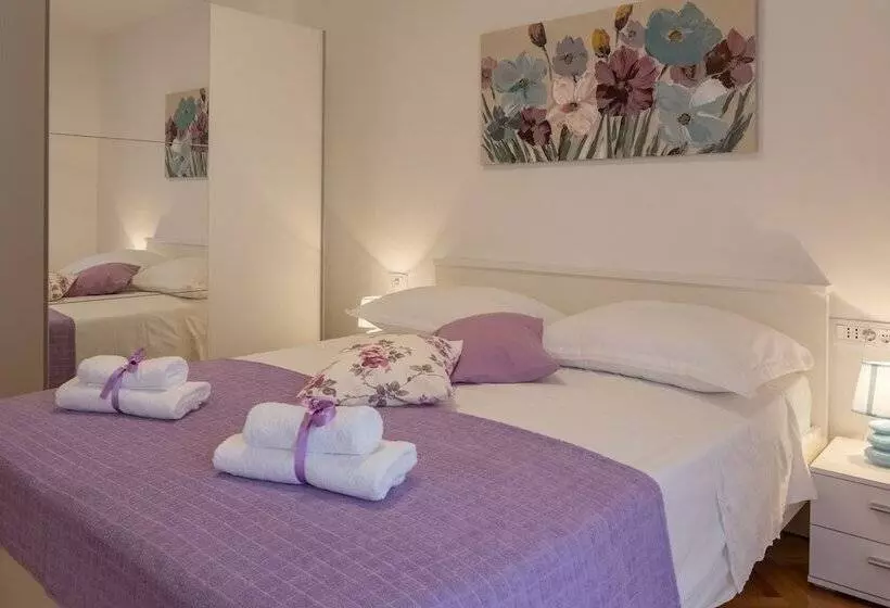 Apartments Ena