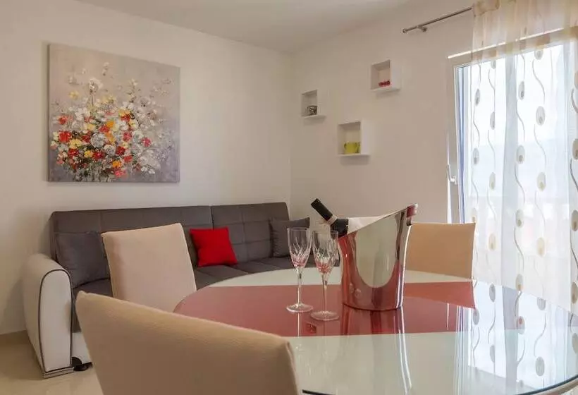Apartments Ena