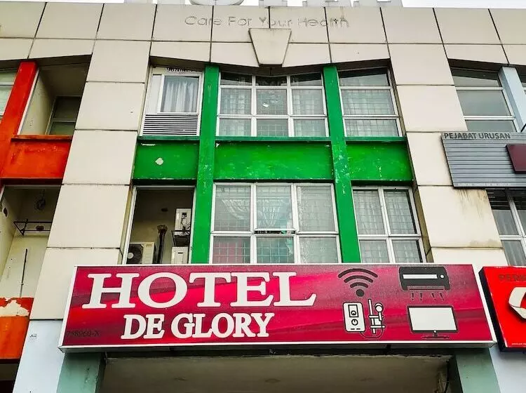 De Glory Hotel Usj 21