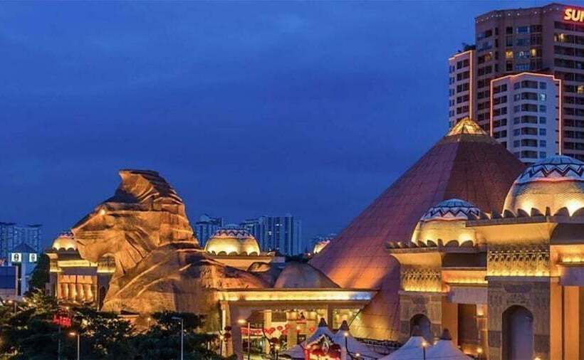 De Glory Hotel Usj 21