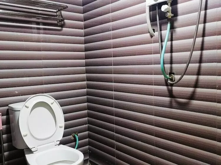 De Glory Hotel Usj 21