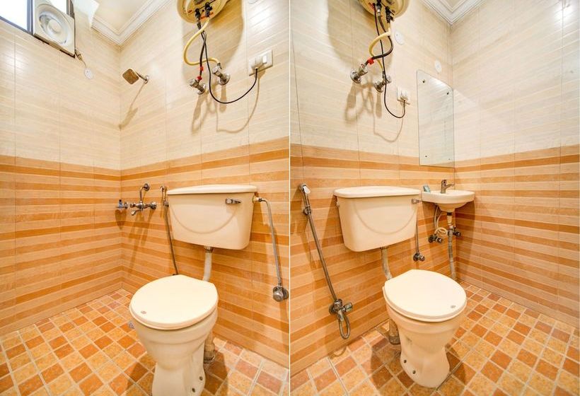 Отель Fabexpress Shoba Residency