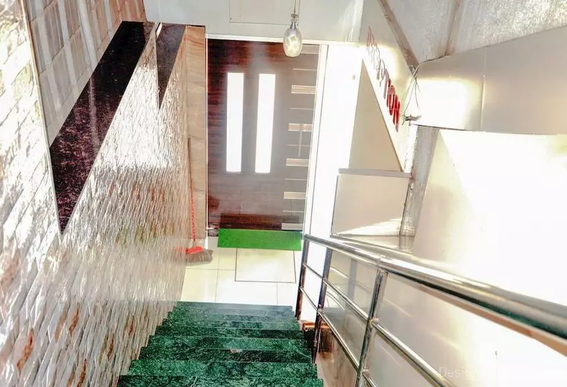 Hotelli Sarovar Grand