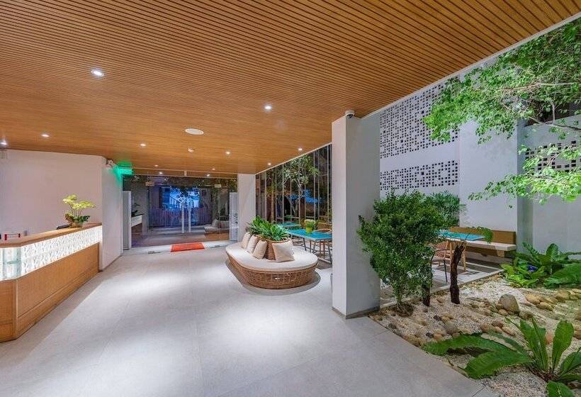 Prana Boutique Hotel And Apartments