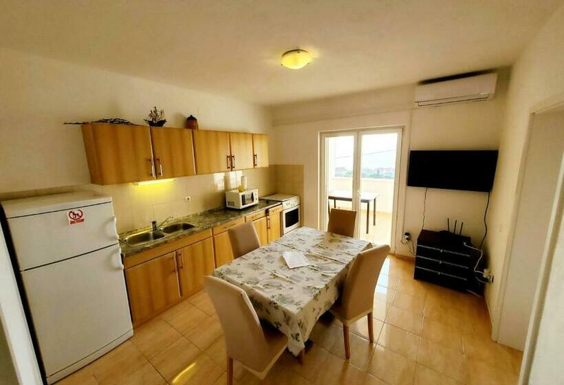 Apartmani Tanja