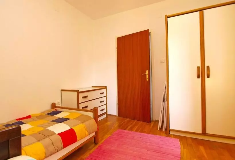 Apartment Tania 1085