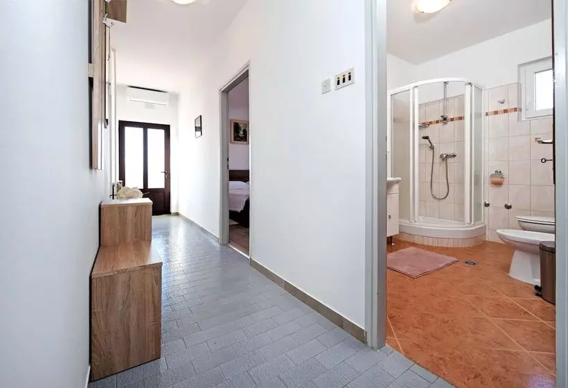 Apartment Ivo