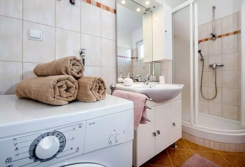 Apartment Ivo