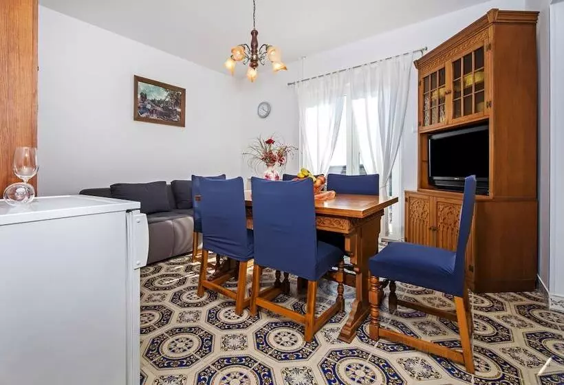 Apartment Ivo