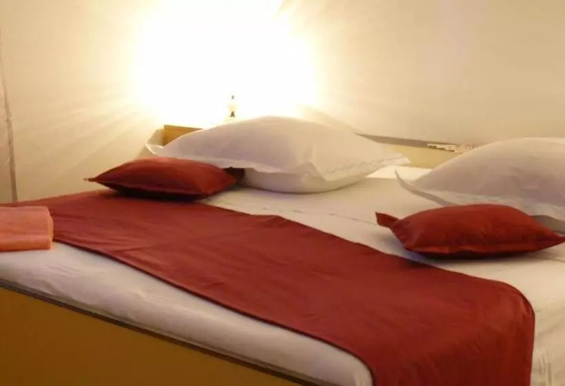 Apartments Fran   Only 150m From Beach