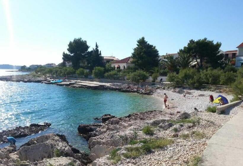 Apartments Fran   Only 150m From Beach