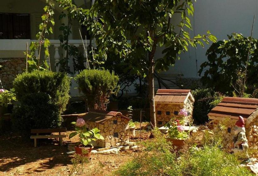 Apartments Fran   Only 150m From Beach