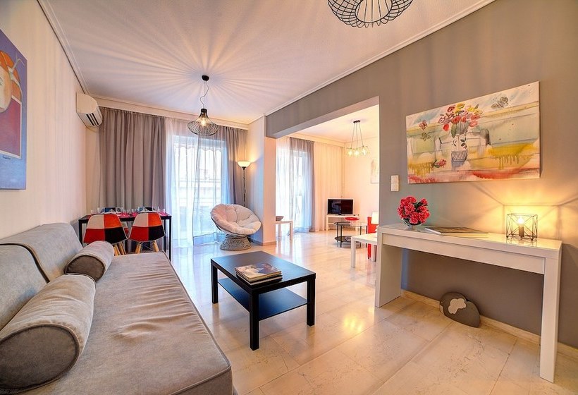 Beautiful Apartment In Glyfada Center