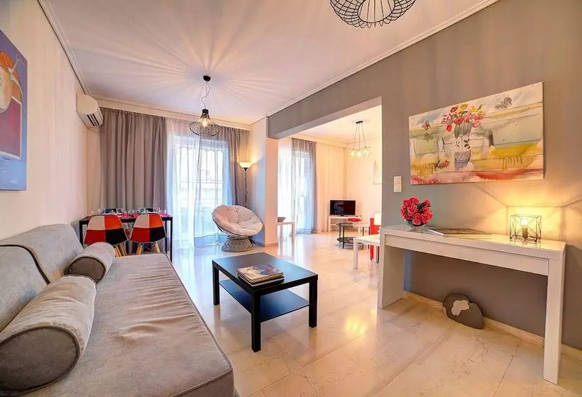 Beautiful Apartment In Glyfada Center