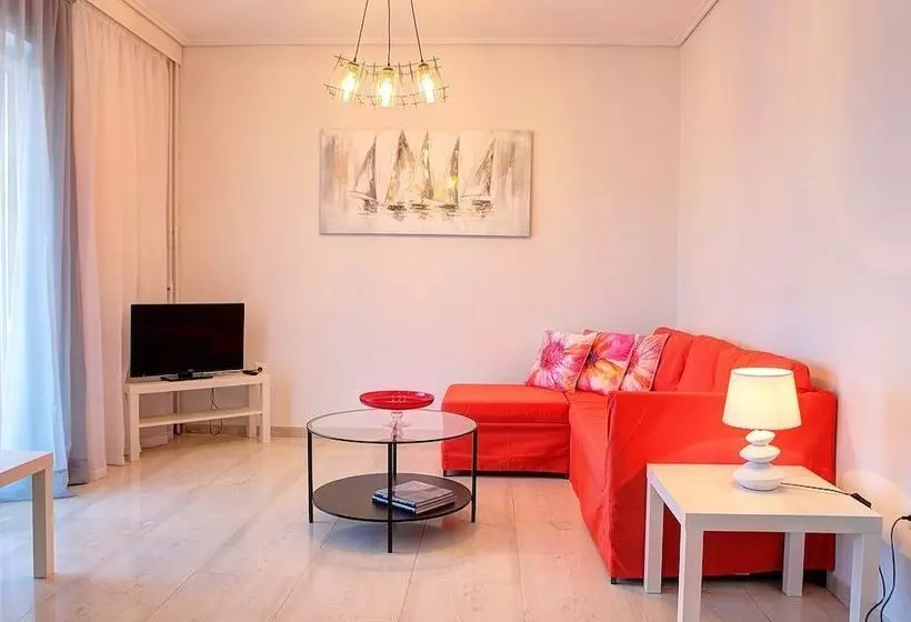 Beautiful Apartment In Glyfada Center