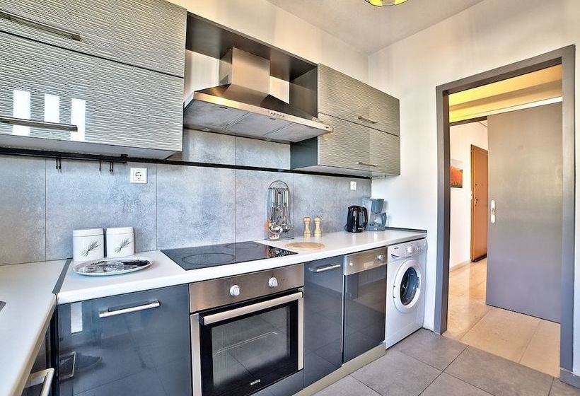 Beautiful Apartment In Glyfada Center