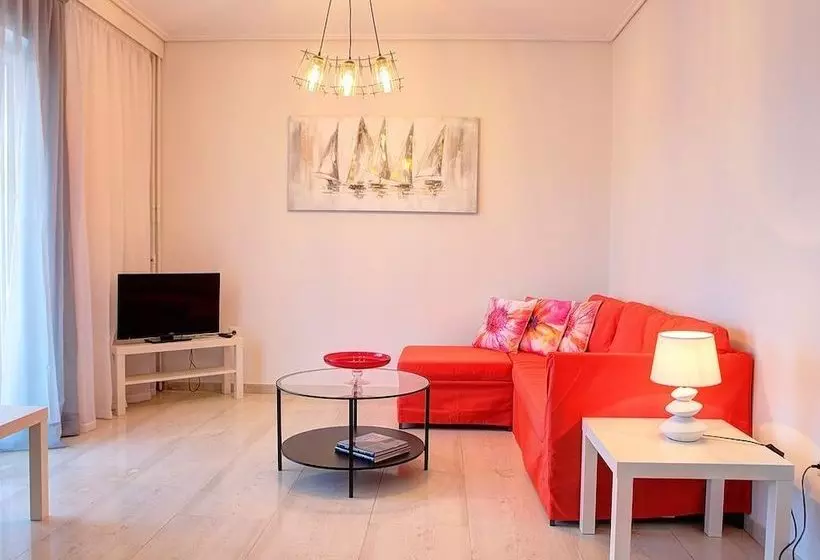 Beautiful Apartment In Glyfada Center