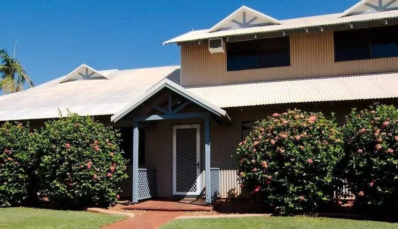 Cable Beach Apartments