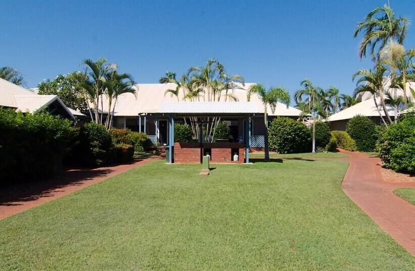 Cable Beach Apartments