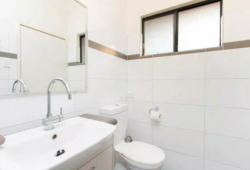 Cable Beach Apartments