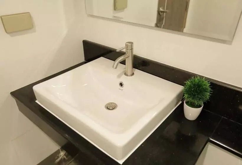هتل Lampang Residence