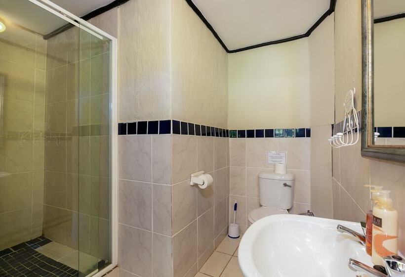 ペンション La Bastide Guesthouse