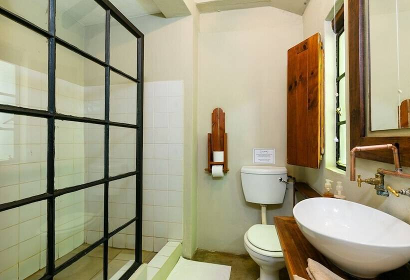 ペンション La Bastide Guesthouse