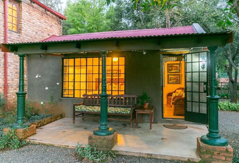 ペンション La Bastide Guesthouse