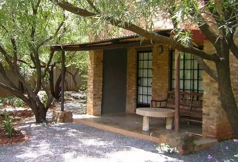 Majatalo La Bastide Guesthouse