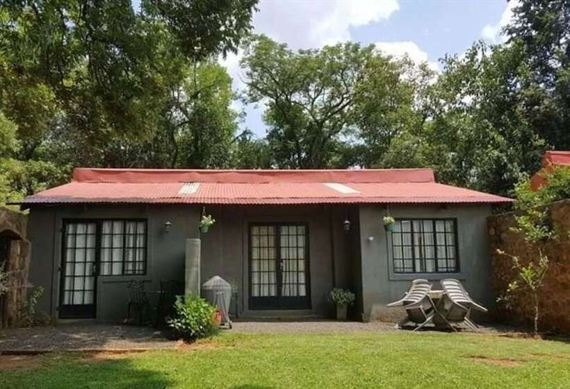 ペンション La Bastide Guesthouse