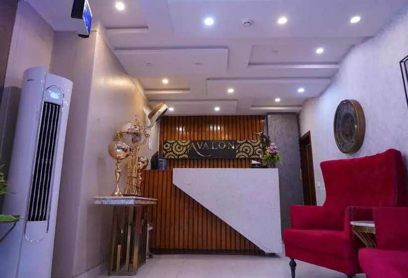 هتل Avalon Suites