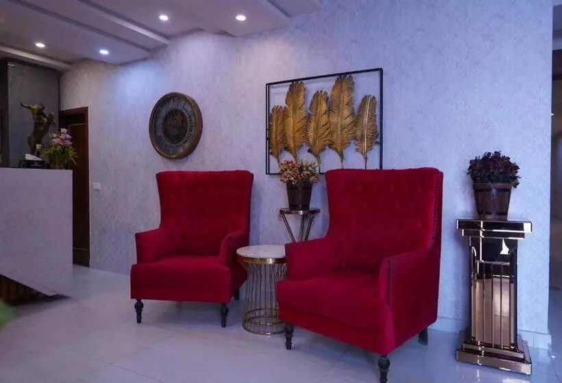 هتل Avalon Suites