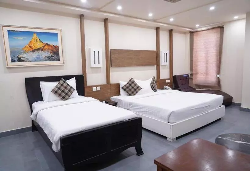 هتل Avalon Suites