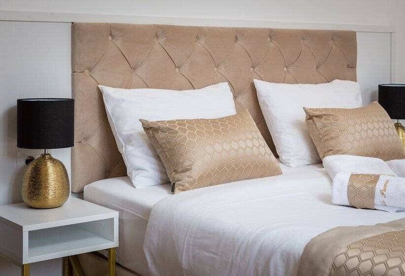 酒店 Le Premier Luxury Rooms