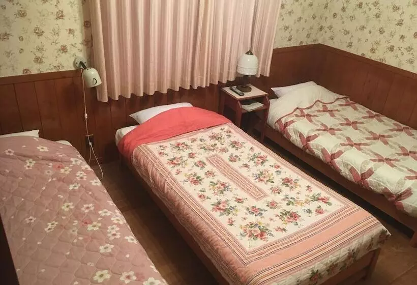 Retkeilymaja Guesthouse Unila